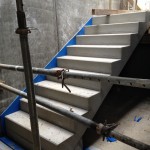 Die Treppe ins Erdgeschoß ist drin